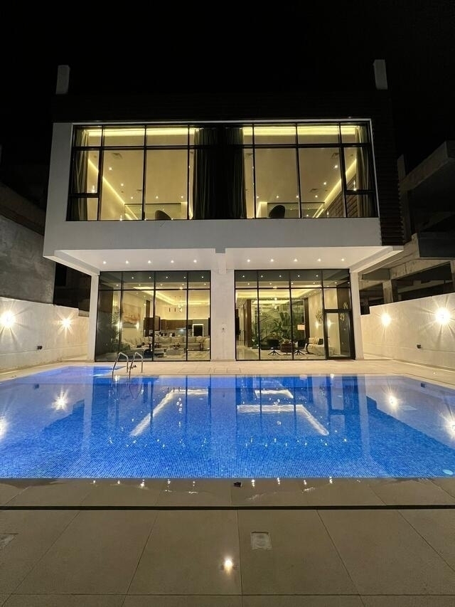 LAP  CHALET