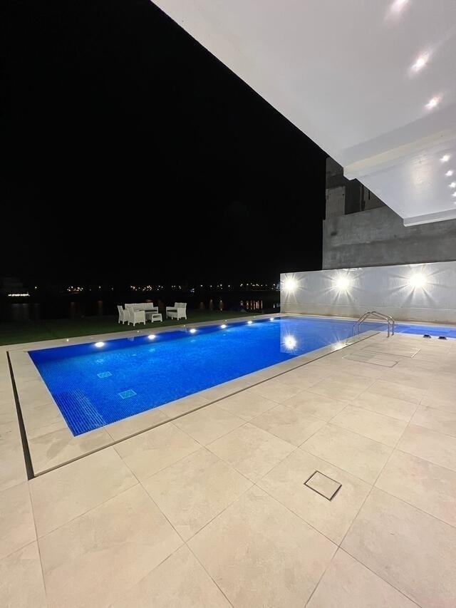 LAP  CHALET