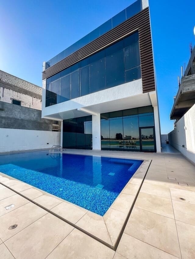LAP  CHALET