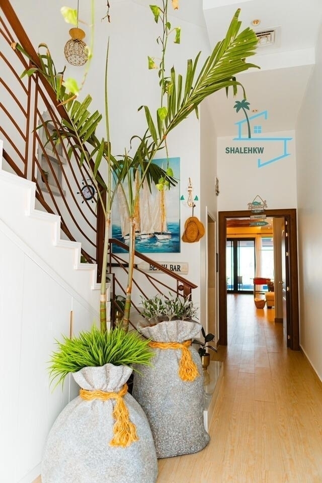 SEA CHALET