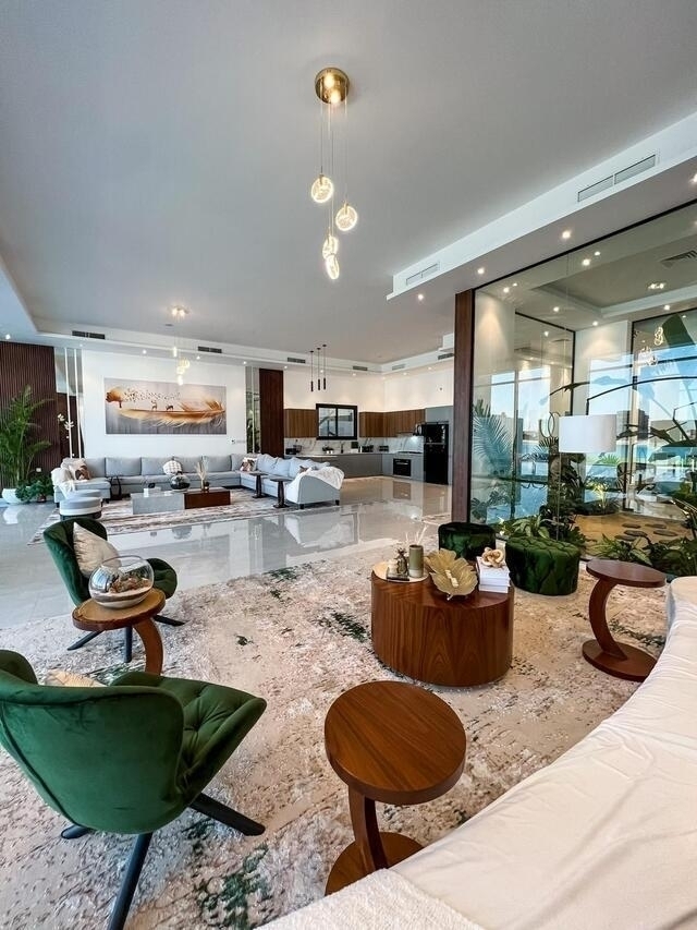 LAP  CHALET